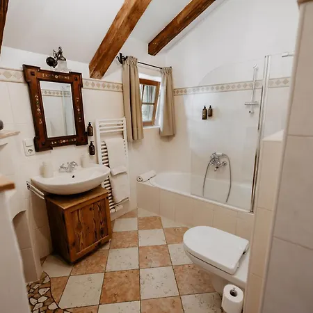 Forsthaus Wartenfels Bed & Breakfast