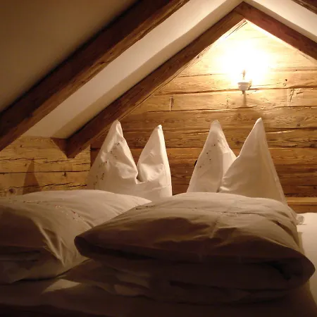 여관 Forsthaus Wartenfels & Gourmetrestaurant 3*