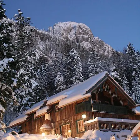 Forsthaus Wartenfels & Gourmetrestaurant 여관 3*