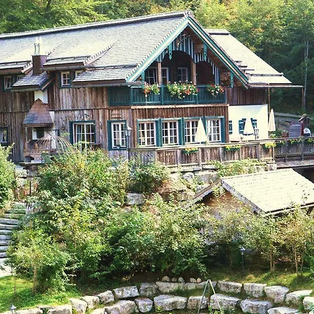 Forsthaus Wartenfels & Gourmetrestaurant 3*